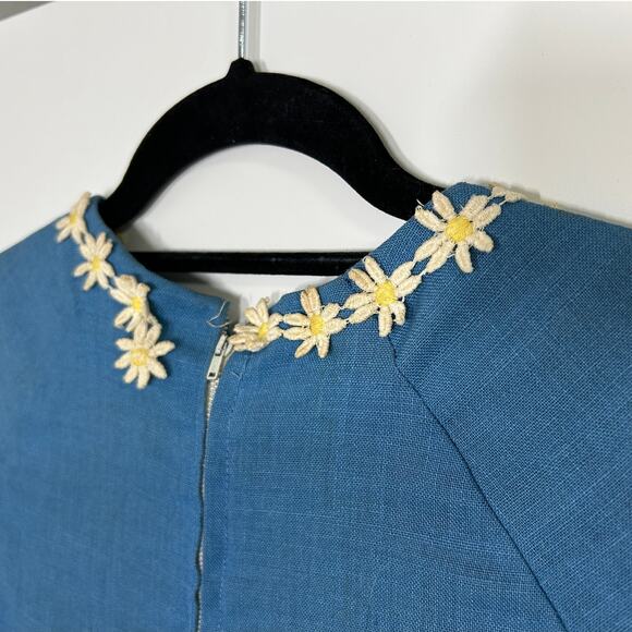 Vintage‎ 60s Blue Daisy Mini Dress Mod Cottagecore Floral Embroidery - Picture 8 of 13